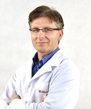 lekarz Mariusz Rolweski